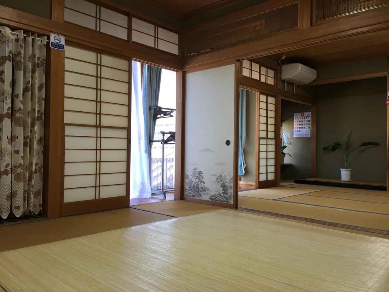 En * Fujiyoshida